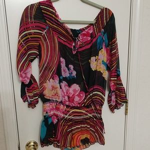 Multicolored top